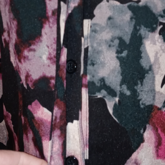 Ivanka Trump Blouse Size Small Hidden Buttons Black with Floral - Picture 10 of 12